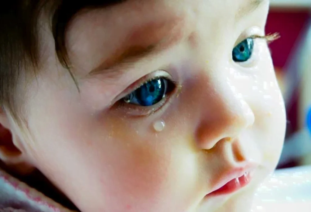 Yuxuda Mavi Gözlü Körpə Uşaq Görmək Yozması Nədir?